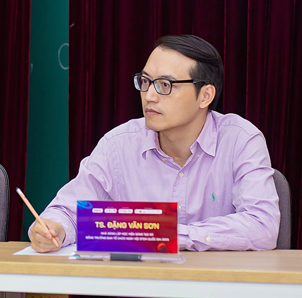 TS. Đặng Văn Sơn