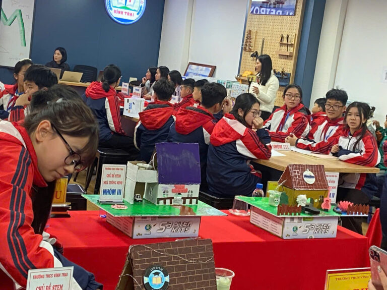 EduSpark đồng hành với Trường THCS Vĩnh Trại (Lạng Sơn) tổ chức Hội thảo chuyên đề giáo dục STEM “Triển khai giáo dục STEM với bộ KIT S3: Từ lý thuyết đến dự án Ngôi nhà thông minh”
